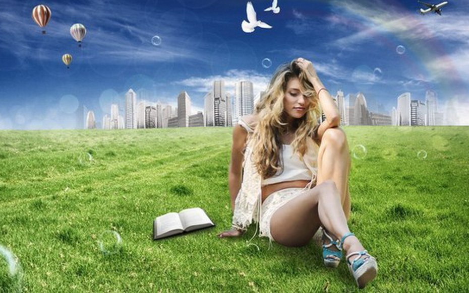 Мария Ивакова в купальнике