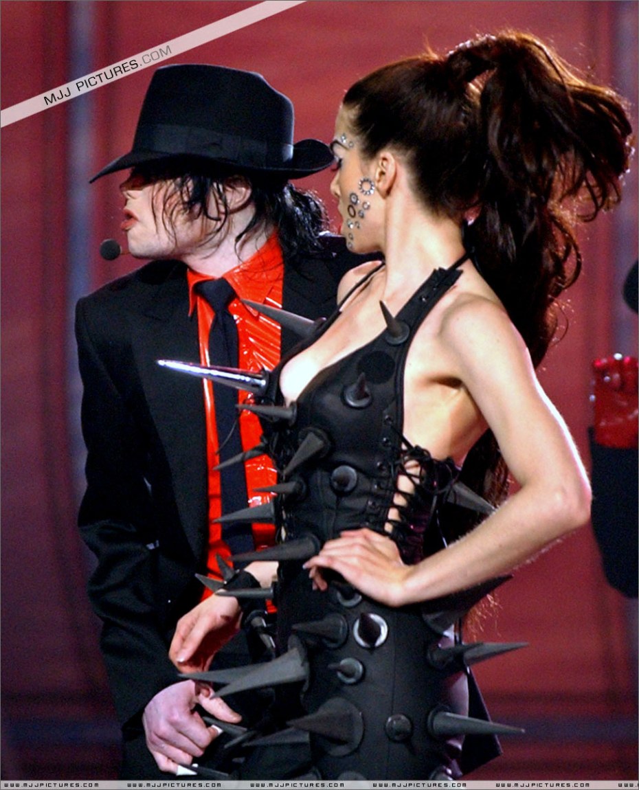 Майкл Джексон с фанатами 1995