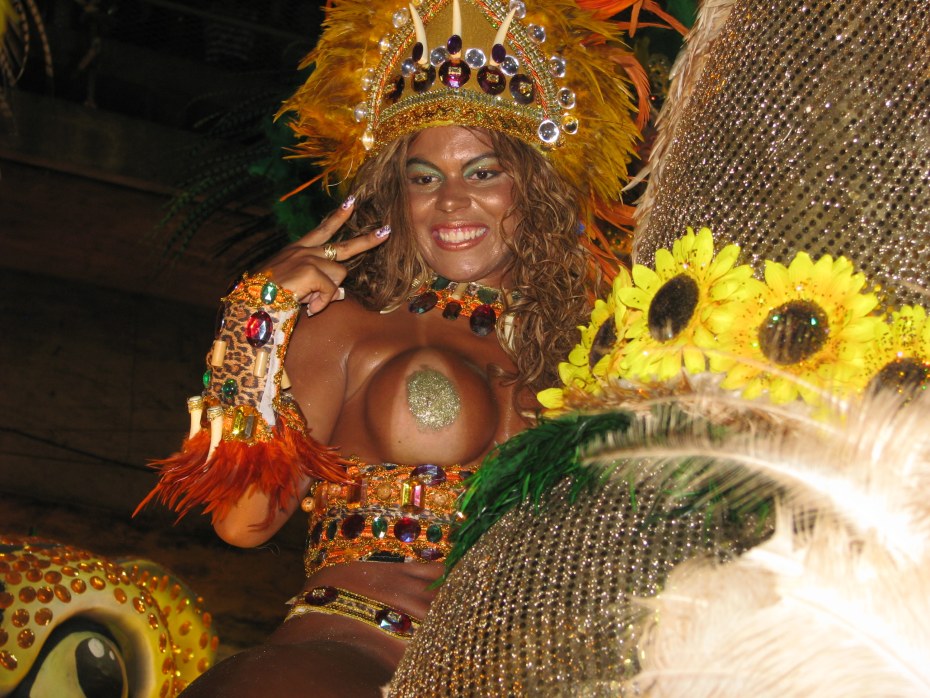 Сабрина Сато карнавал