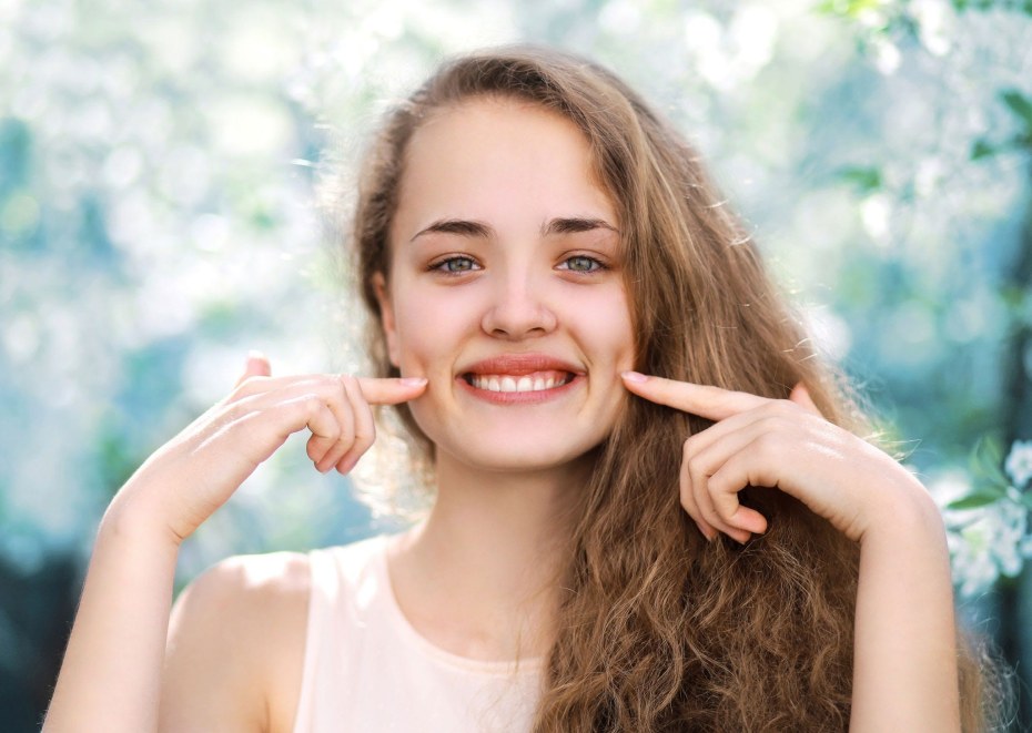 Пухлые щеки