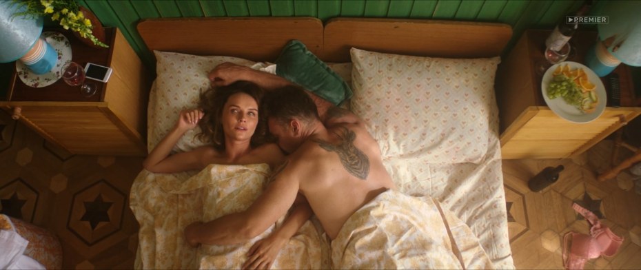 Зоя Бербер постельная сцена в фильме