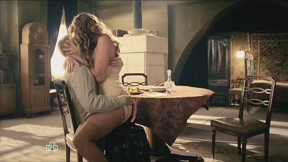 Эмили Браунинг спящая красавица