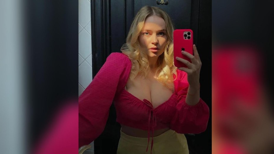 Александра Флоринская в купальнике Ивановы Ивановы