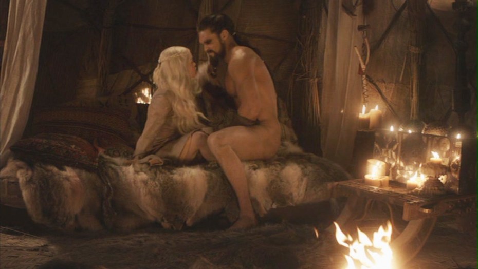 Emilia Clarke игра престолов эротические сцены