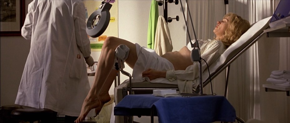 Голые медсестры с волосатыми кисками