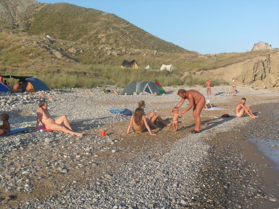 Дикий пляж нудиский в России
