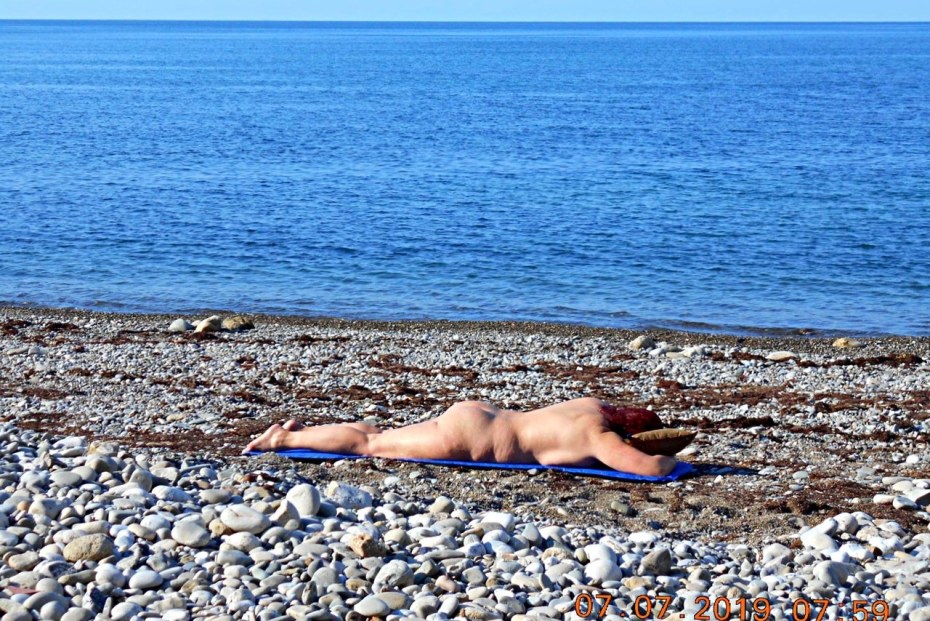 Нудиские пляжи чёрного моря