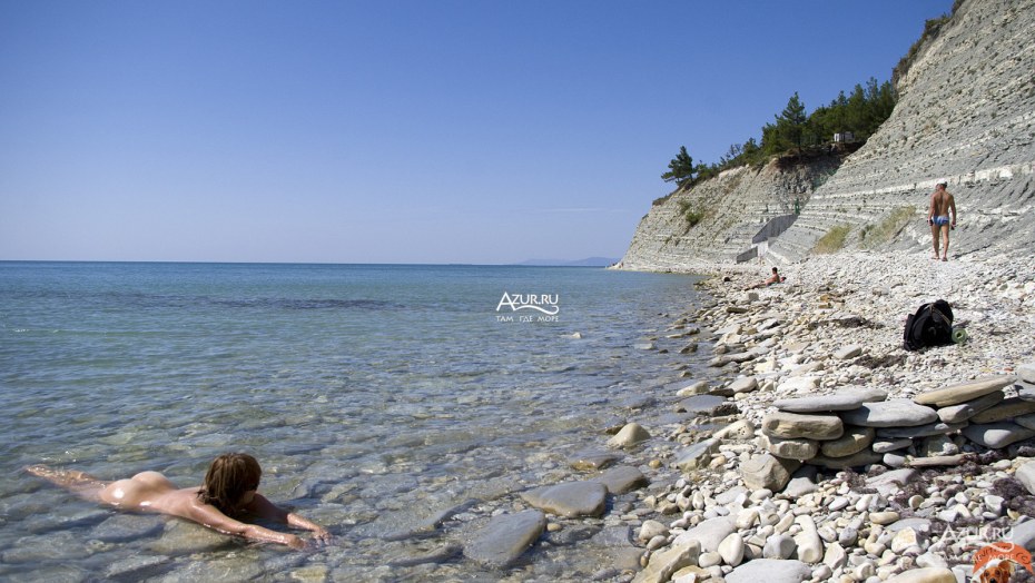 Дивноморское нудиский пляж
