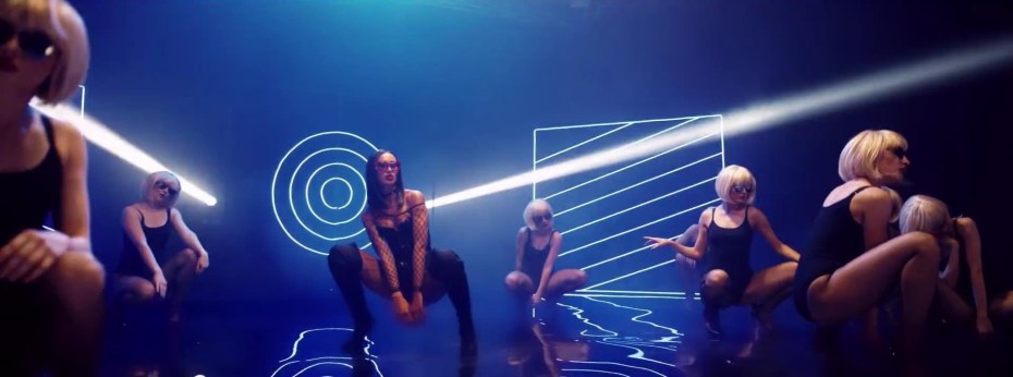 Ольга Бузова секси показать