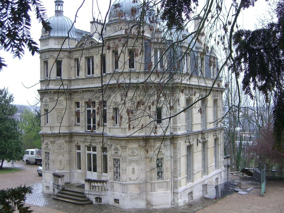 Дом Дюма в Париже