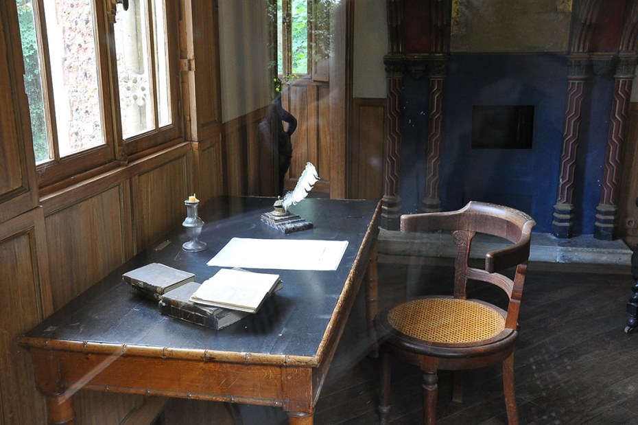 Генри Кавилл Граф Монте Кристо 2002