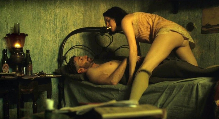 Gaite Jansen голая острые козырьки