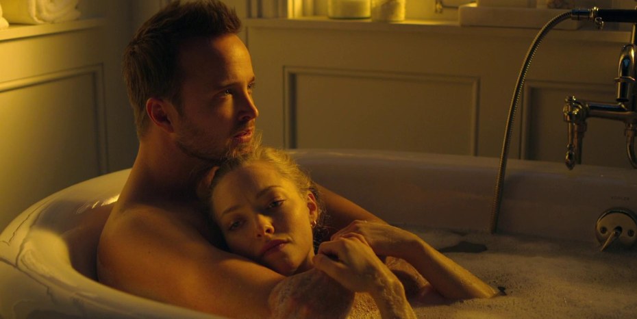 Аманда Сейфрид фото на лодке