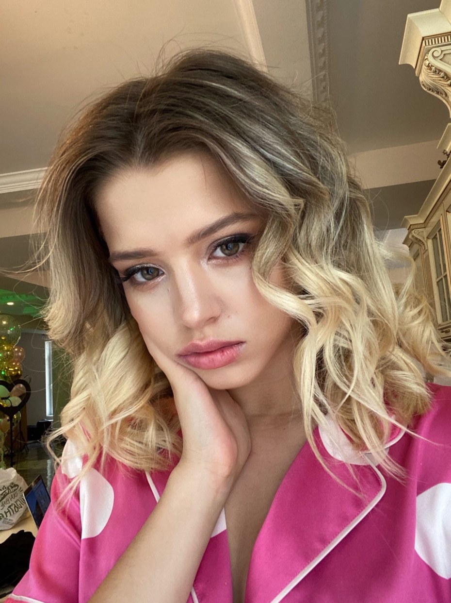 Юля гаврилина