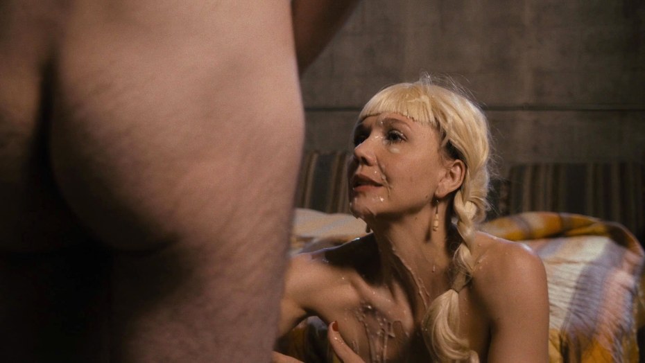 Мэгги Джилленхол голая двойка