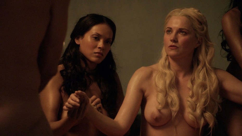 Люси Лоулесс Спартак кровь и песок голая