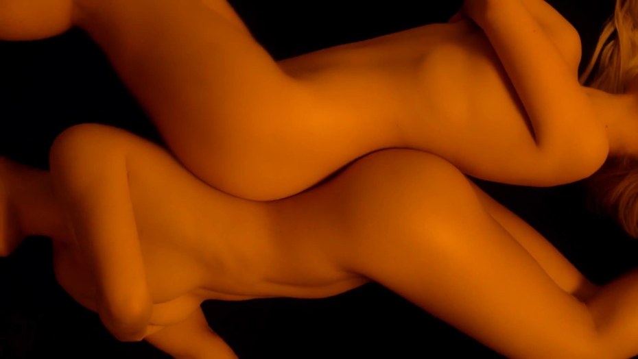 Кара Делевинь порнопорно