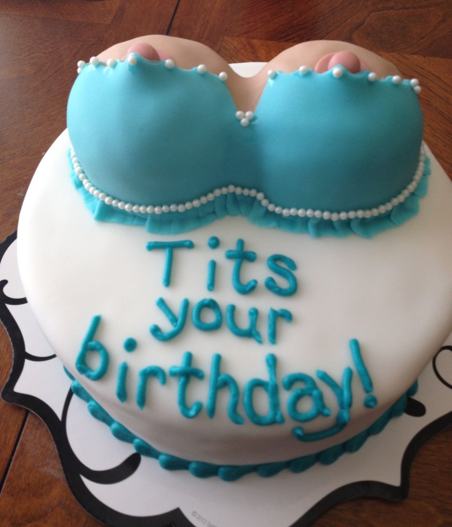 Торт с голой женщиной