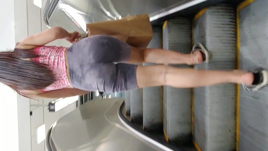 Милфы трусики скрытая камера